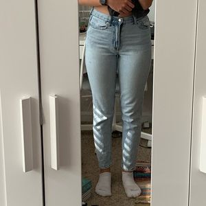 American Eagle Mom jeans size 2